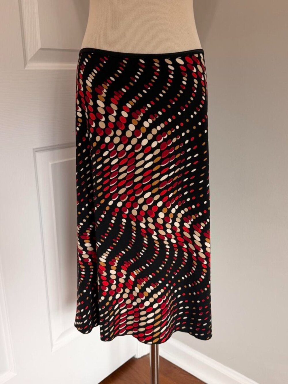 VINTAGE BLACK AND RED WRAPPER POLKA DOT MIDI SKIRT‎